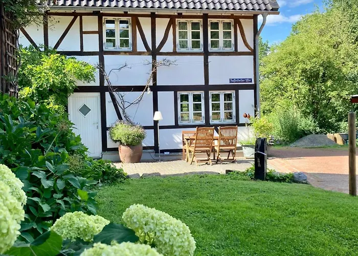 Fachwerkhaus Am Waldesrand 度假居 *